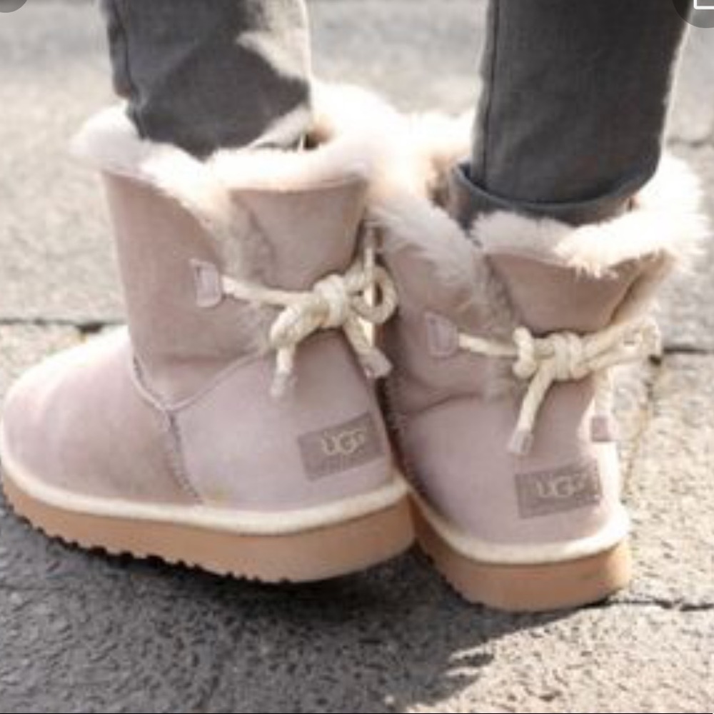 UGG Selene bootie